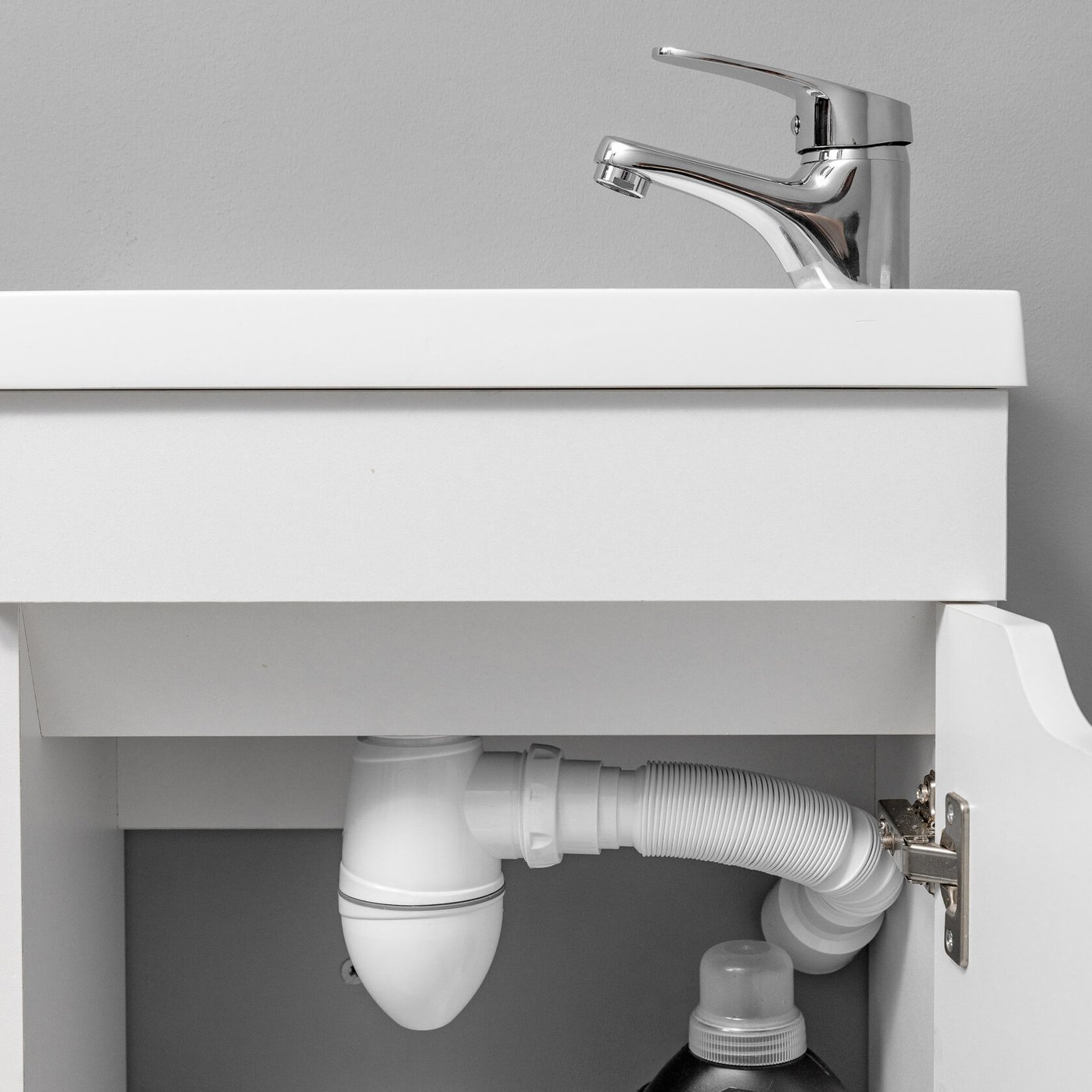 ИЗЕО 40 комплект мебели подвесной (тумба + раковина+смеситель), цвет белый IZ-T40W2-K/S