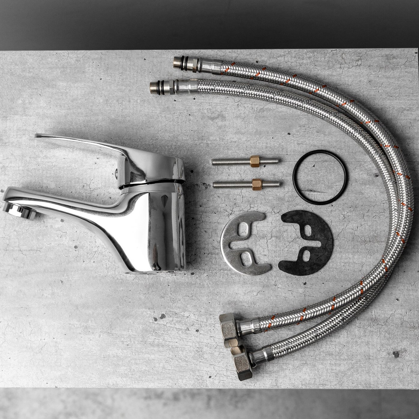 ИЗЕО 40 комплект мебели подвесной (тумба + раковина+смеситель), цвет белый IZ-T40W2-K/S