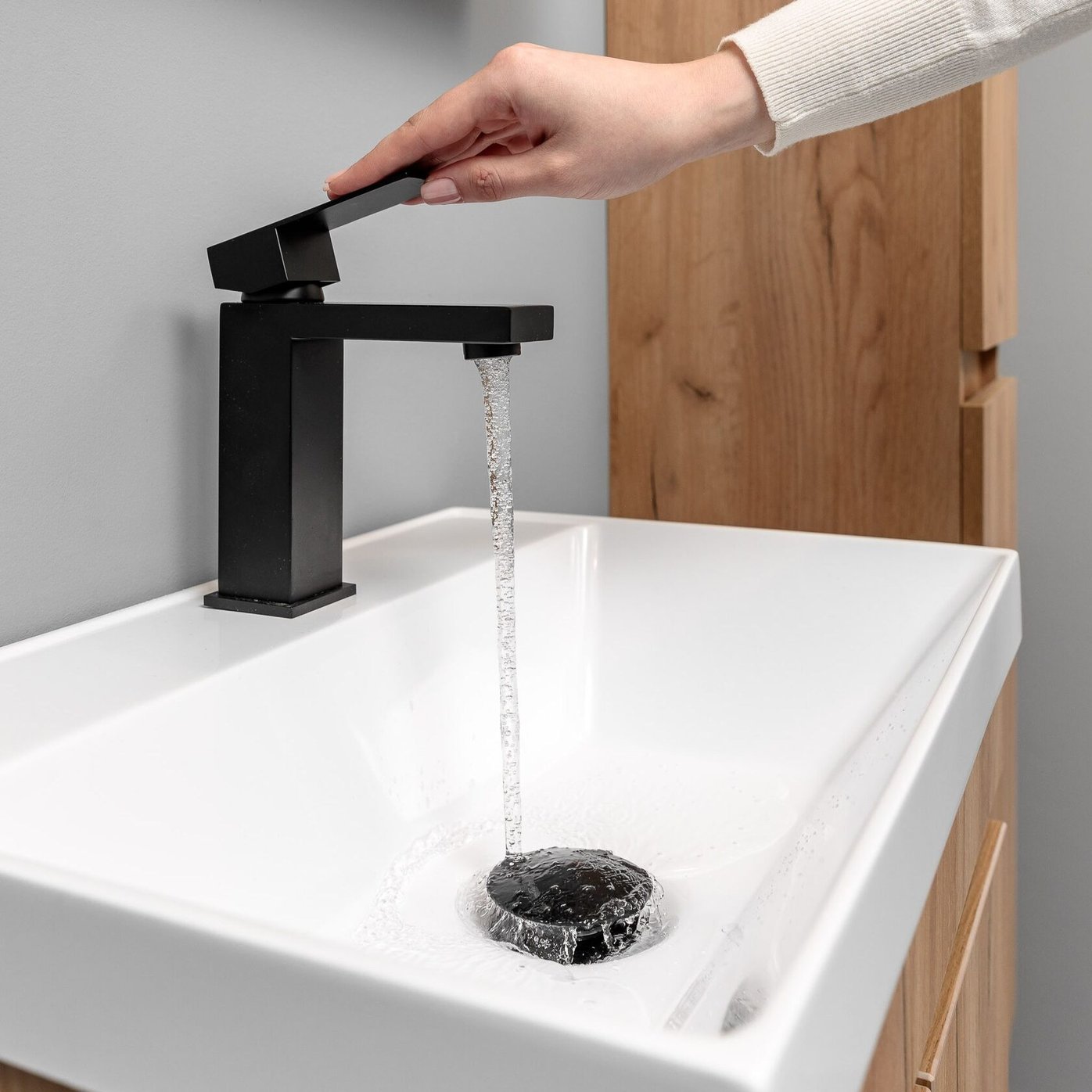 ИЗЕО 50 комплект мебели подвесной c дверцами (под Слим 50/Альтаис 35), Крафт Золотой IZ-S-T50K/PW2