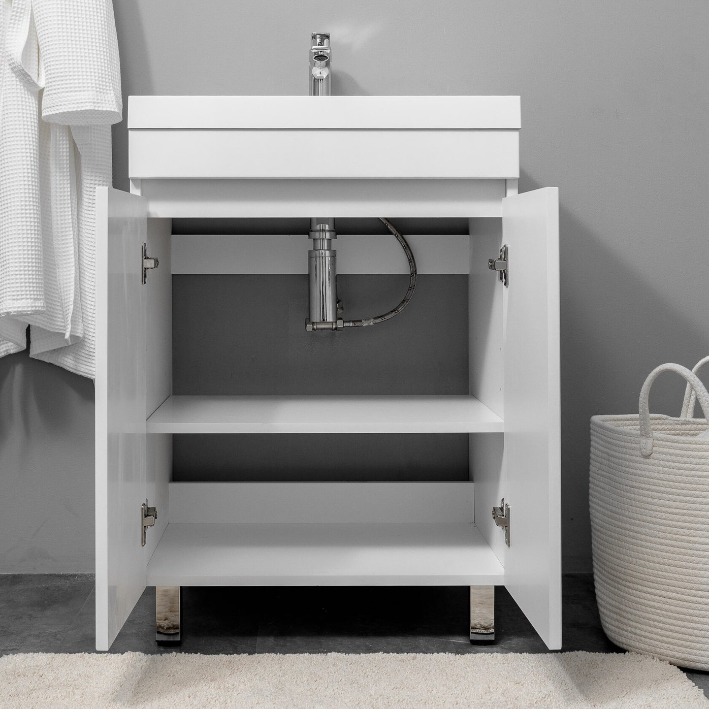 ЛИНГО 60 комплект, напольный с полосками на дверцах, фасад МДФ с фрезеровкой (под Астория), цвет Белый LI-T60-W2