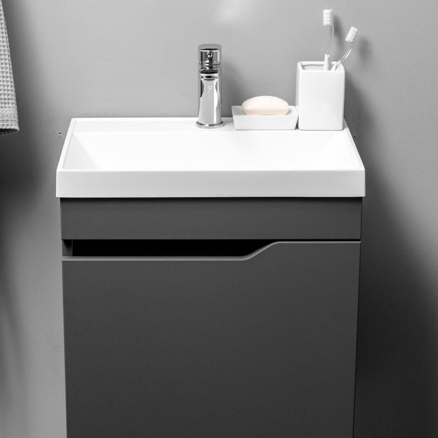 ФОРТУНА 50 Комплект мебели подвесной, дверь с вырезом (под Слим 50/Альтаис 35), цвет Графит FT-S-T50Gr