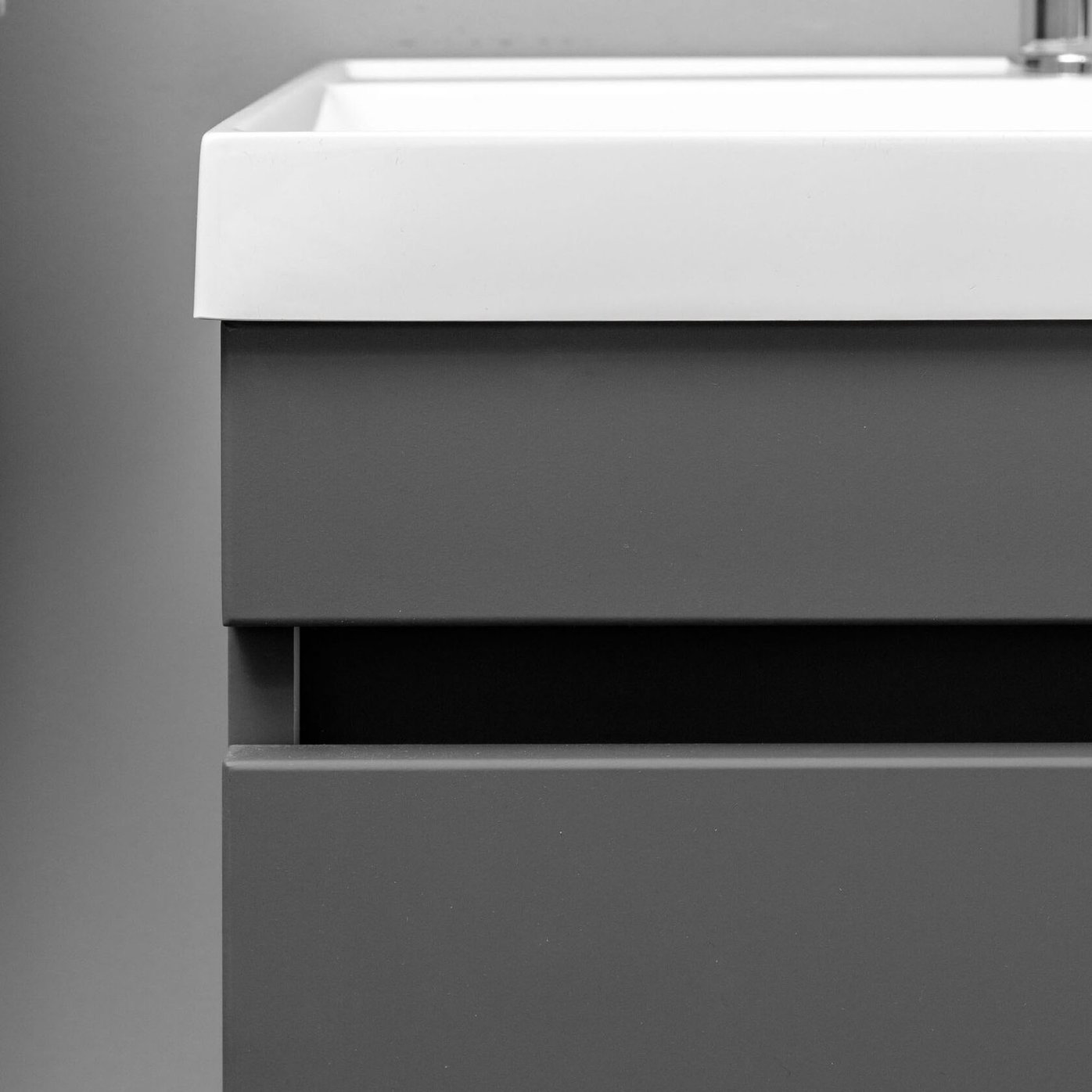 ФОРТУНА 50 Комплект мебели подвесной, дверь с вырезом (под Слим 50/Альтаис 35), цвет Графит FT-S-T50Gr