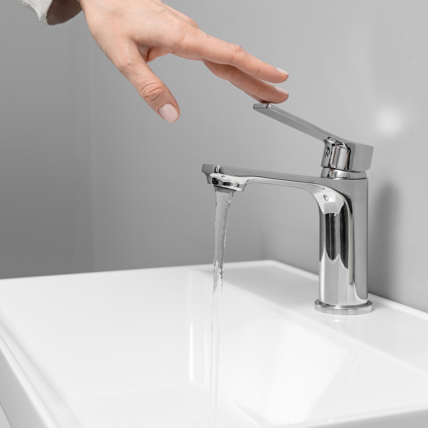 ТЕННО 50 Комплект мебели подвесной с раковиной Слим 50/Альтаис 35, Белый + Дуб крафт золотой