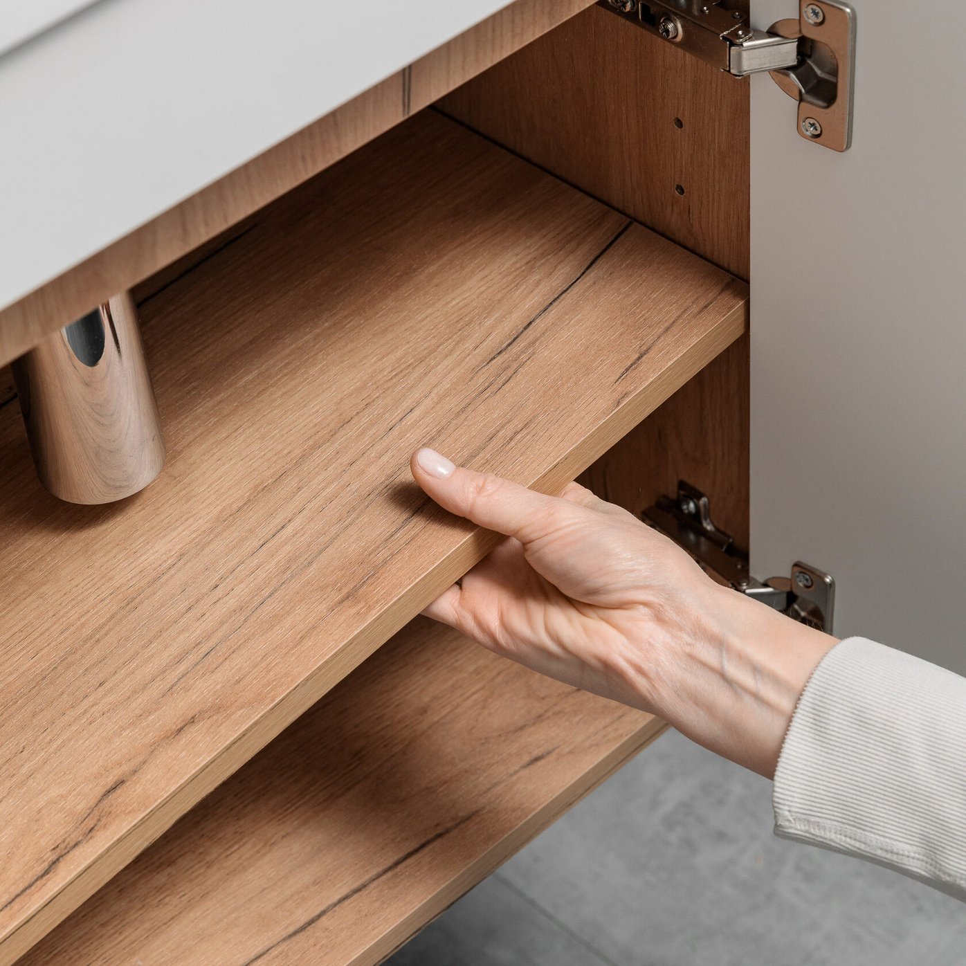 ТЕННО 50 Комплект мебели подвесной с раковиной Слим 50/Альтаис 35, Белый + Дуб крафт золотой