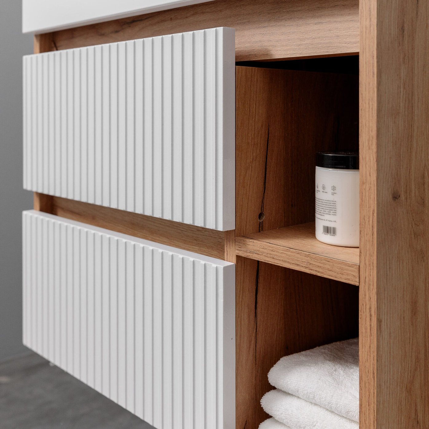 ПУРО 60 комплект, подвесной с 2 ящиками, фасад фрезерованный с нишами (под Астория), цвет Белый/Дуб крафт PU-T60-W/PW