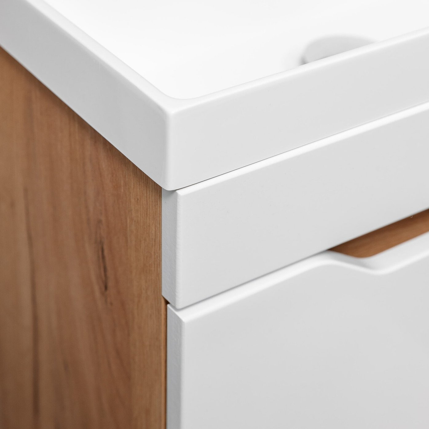 АРОНА 50 Комплект мебели напольный с вырезами на дверцах, фасад МДФ (под Слим 50/Альтаис 35), Белый+Дуб крафт золотой AR-T50-W/PW2