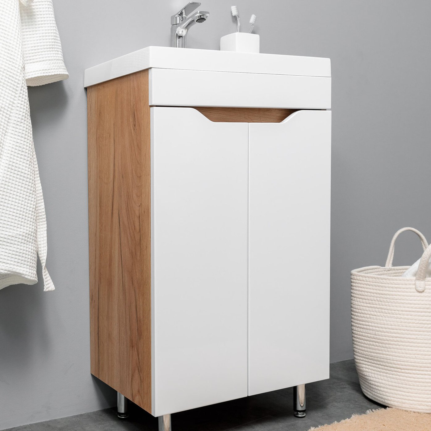 АРОНА 50 Комплект мебели напольный с вырезами на дверцах, фасад МДФ (под Слим 50/Альтаис 35), Белый+Дуб крафт золотой AR-T50-W/PW2