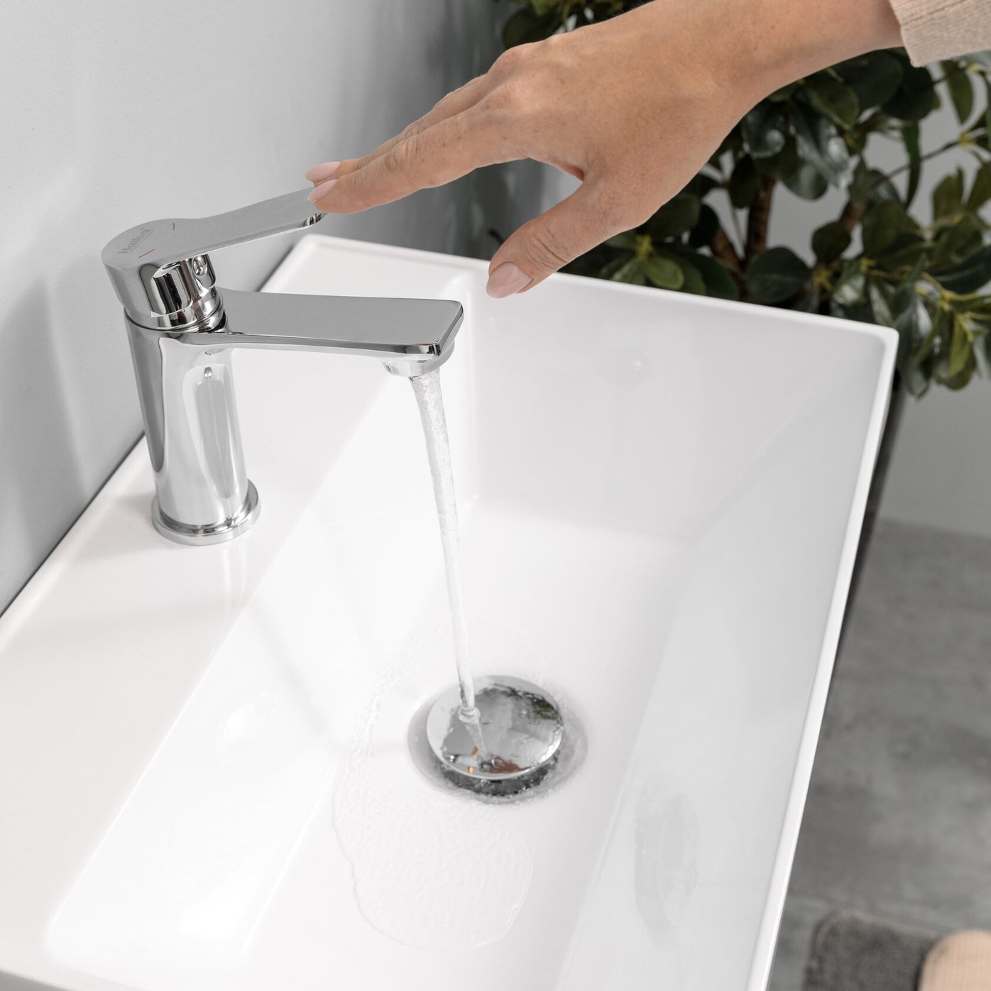 ТЕННО 50 Комплект мебели напольный с дверцами, фасад МДФ с вырезами (под Слим 50/Альтаис 35), Белый TN-T50napFrW