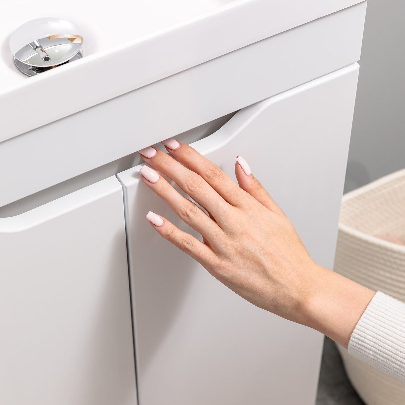 АРОНА 50 Комплект мебели напольный с дверцами, фасад МДФ с вырезами (под Слим 50/Альтаис 35), Белый AR-T50NAP-W