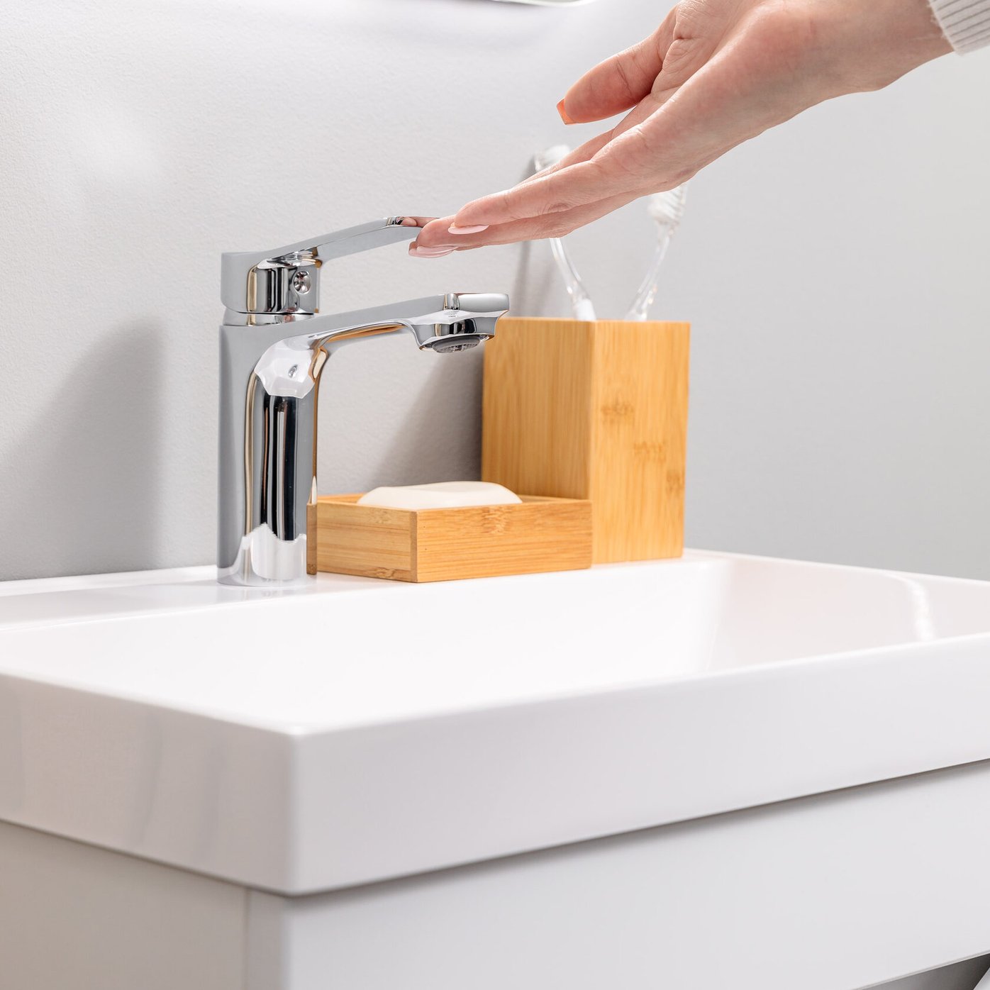 АРОНА 50 Комплект мебели напольный с дверцами, фасад МДФ с вырезами (под Слим 50/Альтаис 35), Белый AR-T50NAP-W