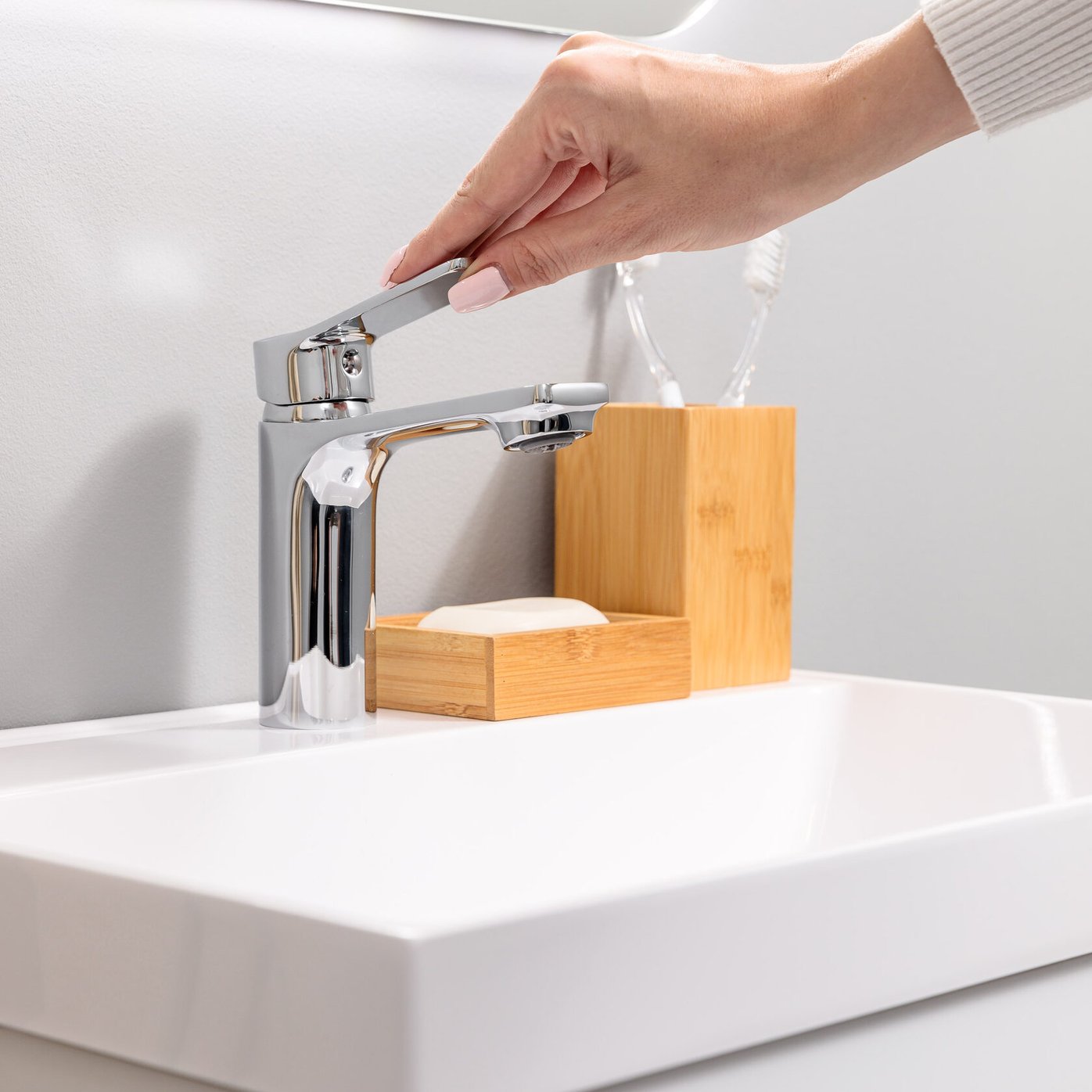 АРОНА 50 Комплект мебели напольный с дверцами, фасад МДФ с вырезами (под Слим 50/Альтаис 35), Белый AR-T50NAP-W