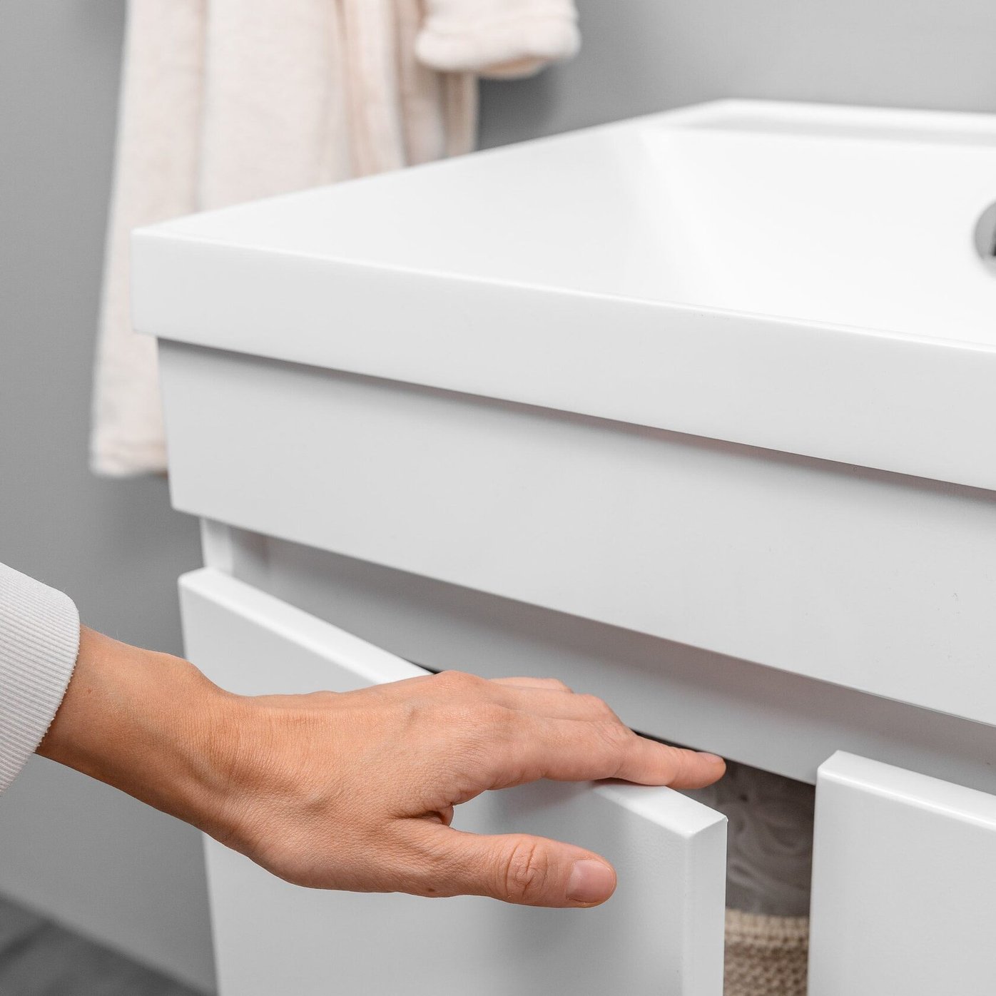 НЕМИ 60 комплект мебели подвесной c дверцами (тумба + умывальник Дакота 60), Белый