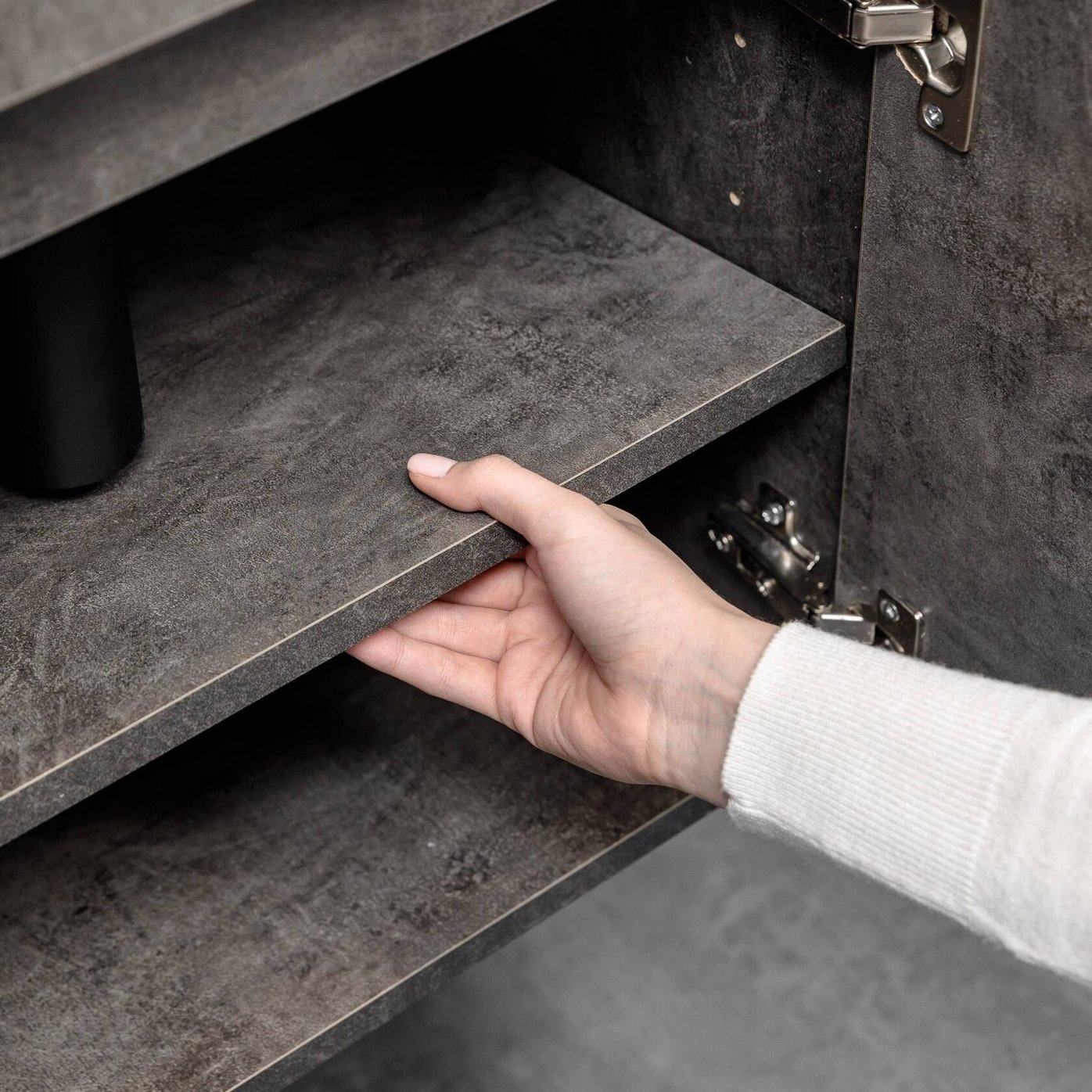 ИЗЕО 50 комплект мебели подвесной c дверцами (под Слим 50/Альтаис 35), цвет Камень темный IZ-S-T50KT