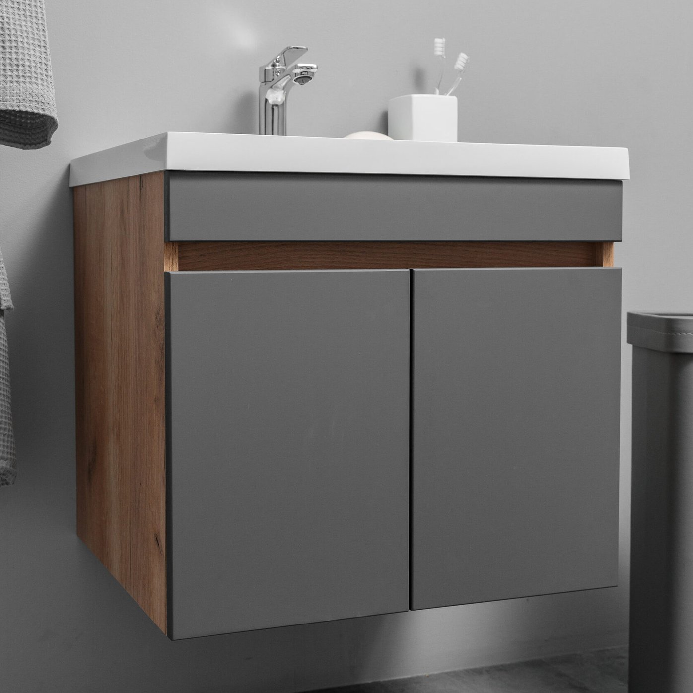 НЕМИ 60 комплект мебели подвесной c дверцами (тумба + умывальник Дакота 60), Дуб крафт + Графит NM-D-T60Gr/PW