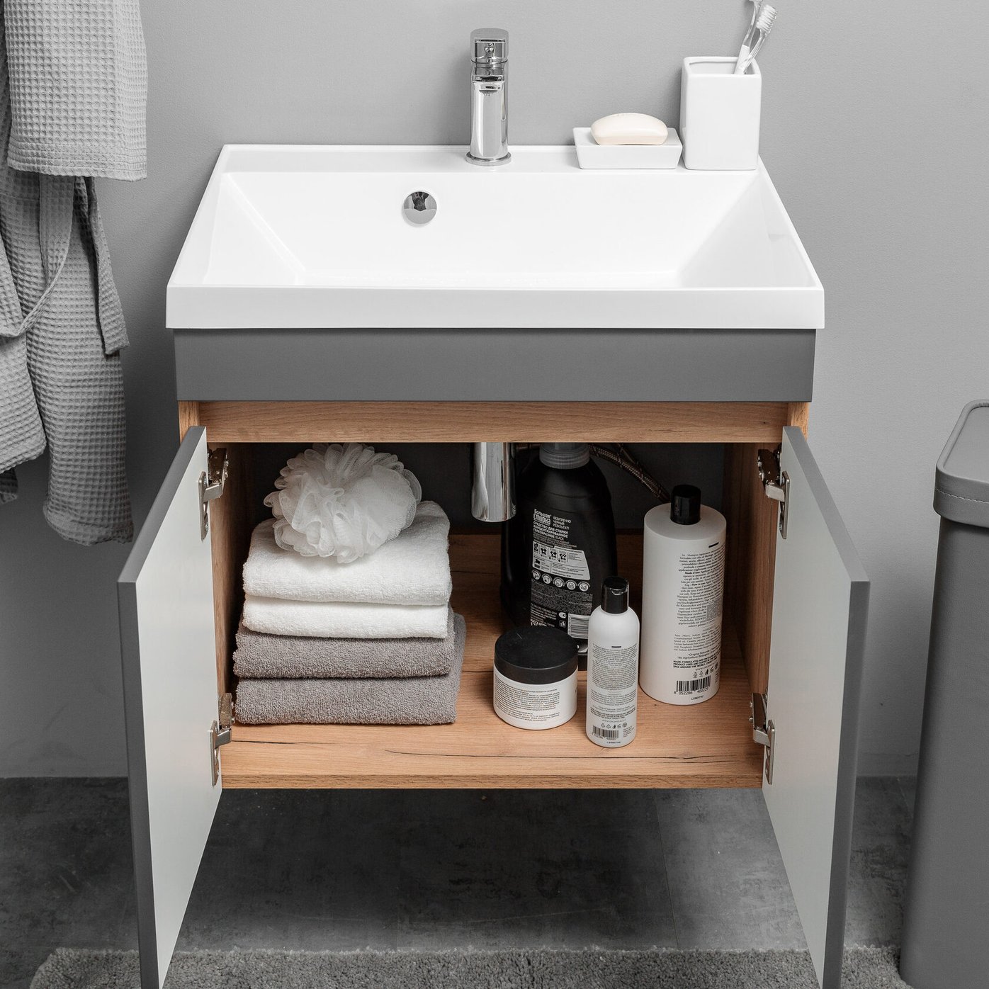 НЕМИ 60 комплект мебели подвесной c дверцами (тумба + умывальник Дакота 60), Дуб крафт + Графит NM-D-T60Gr/PW