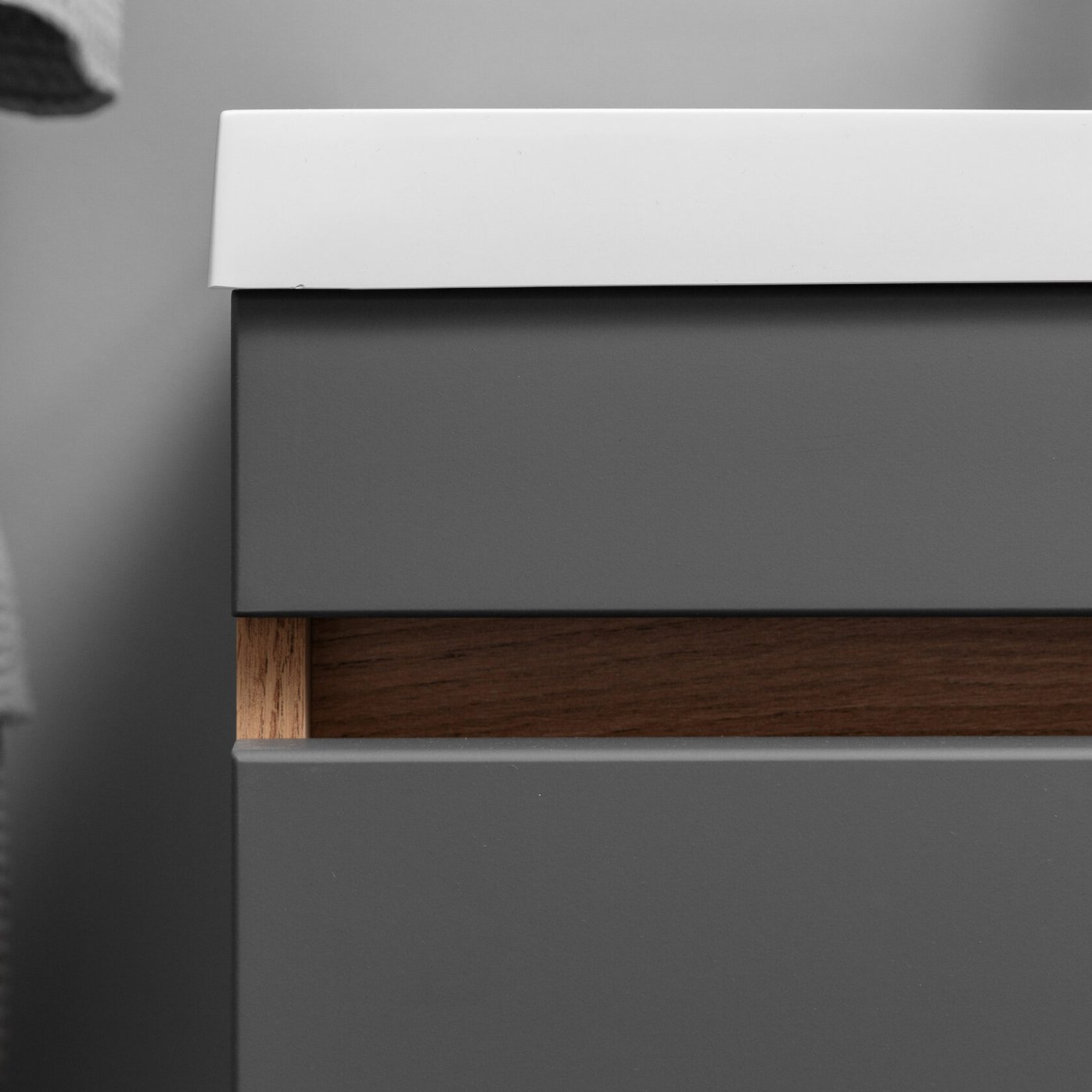 НЕМИ 60 комплект мебели подвесной c дверцами (тумба + умывальник Дакота 60), Дуб крафт + Графит NM-D-T60Gr/PW