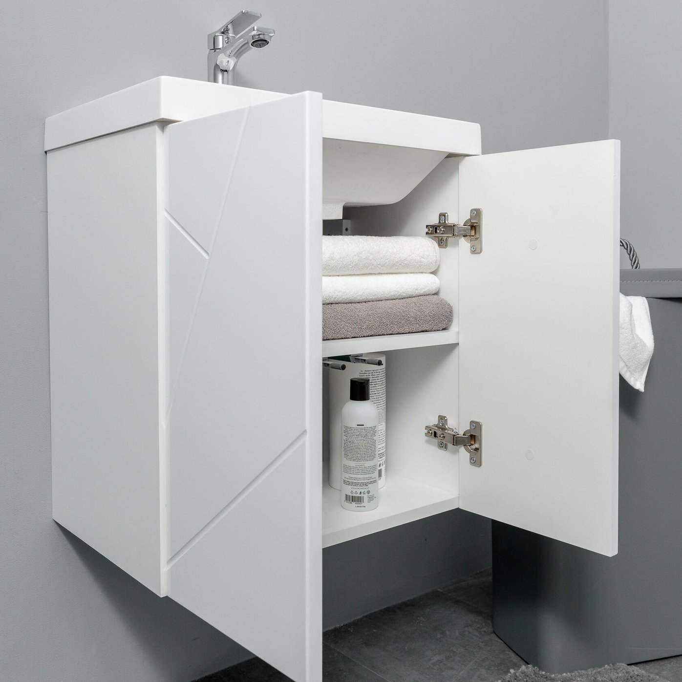 МИО 50 Комплект мебели подвесной с дверцами, фасад МДФ геометрия (под Слим 50/Альтаис 35), Белый MI-T50-W