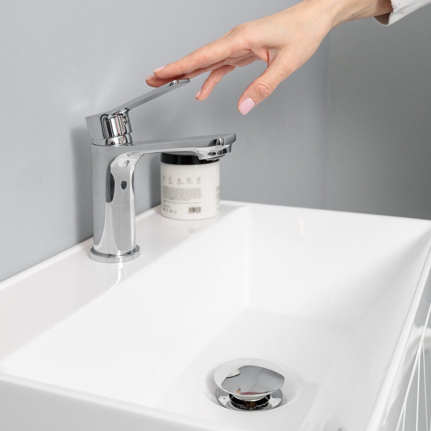 МИО 50 Комплект мебели подвесной с дверцами, фасад МДФ геометрия (под Слим 50/Альтаис 35), Белый MI-T50-W