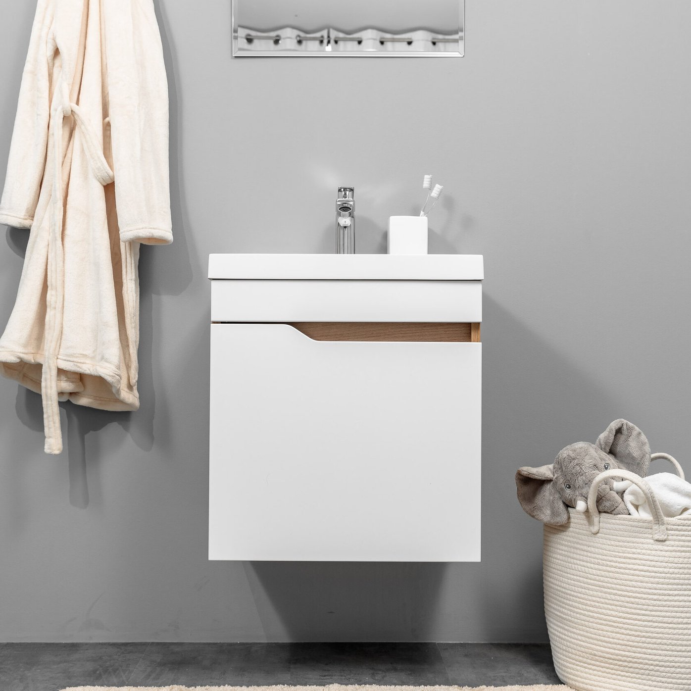 ФОРТУНА 50 Комплект мебели подвесной, дверь с вырезом (под Слим 50/Альтаис 35), цвет Белый+Крафт FT-S-T50W/PW