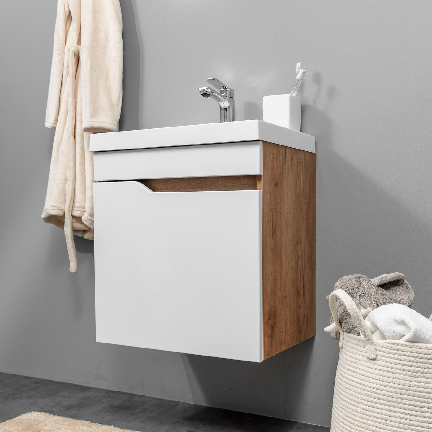 ФОРТУНА 50 Комплект мебели подвесной, дверь с вырезом (под Слим 50/Альтаис 35), цвет Белый+Крафт FT-S-T50W/PW