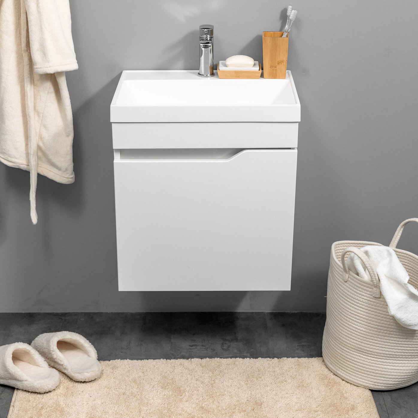 ФОРТУНА 50 Комплект мебели подвесной, дверь с вырезом (под Слим 50/Альтаис 35), цвет Белый FT-S-T50W