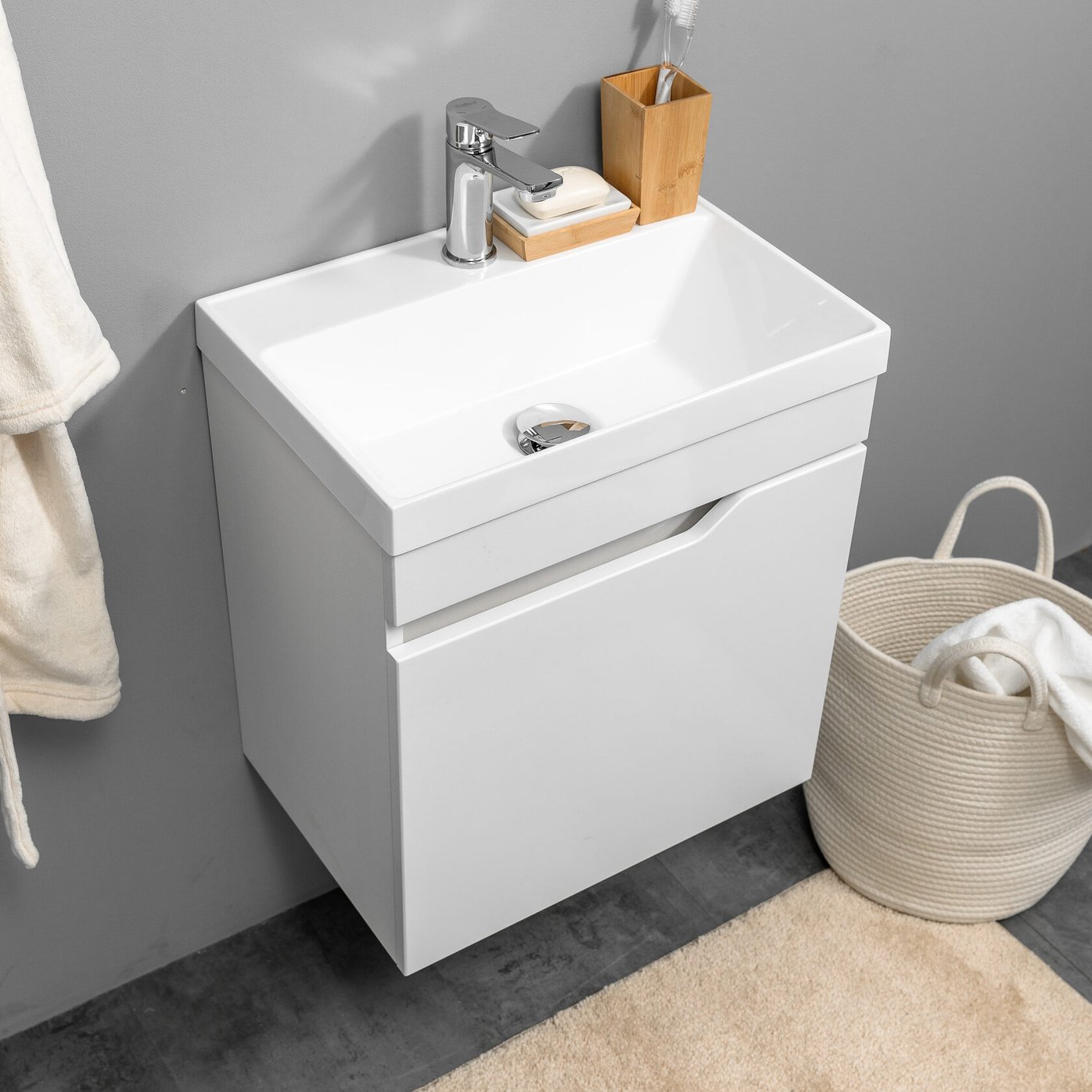 ФОРТУНА 50 Комплект мебели подвесной, дверь с вырезом (под Слим 50/Альтаис 35), цвет Белый FT-S-T50W